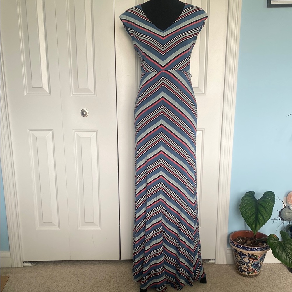 Jessica Simpson Blue White and Pink Maternity Small Colorful Comfy Maxi Dress